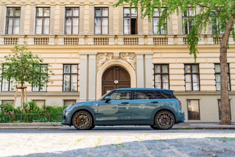 Mini John Cooper Works Clubman Untold Edition